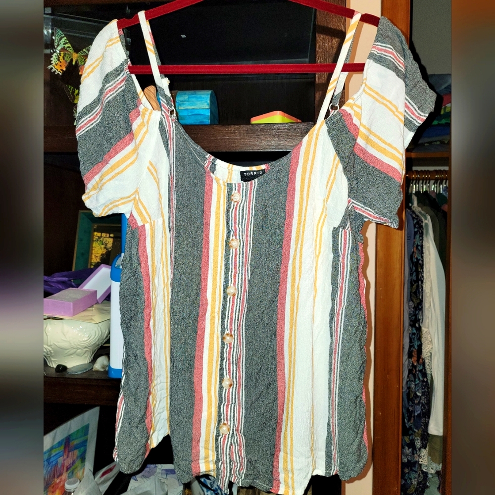 Torrid cold shoulder top